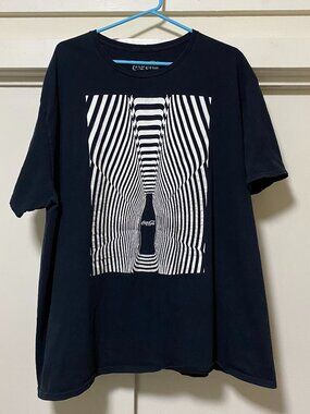 Coca Cola, black short sleeve tee w/black & white illusion, size 3X